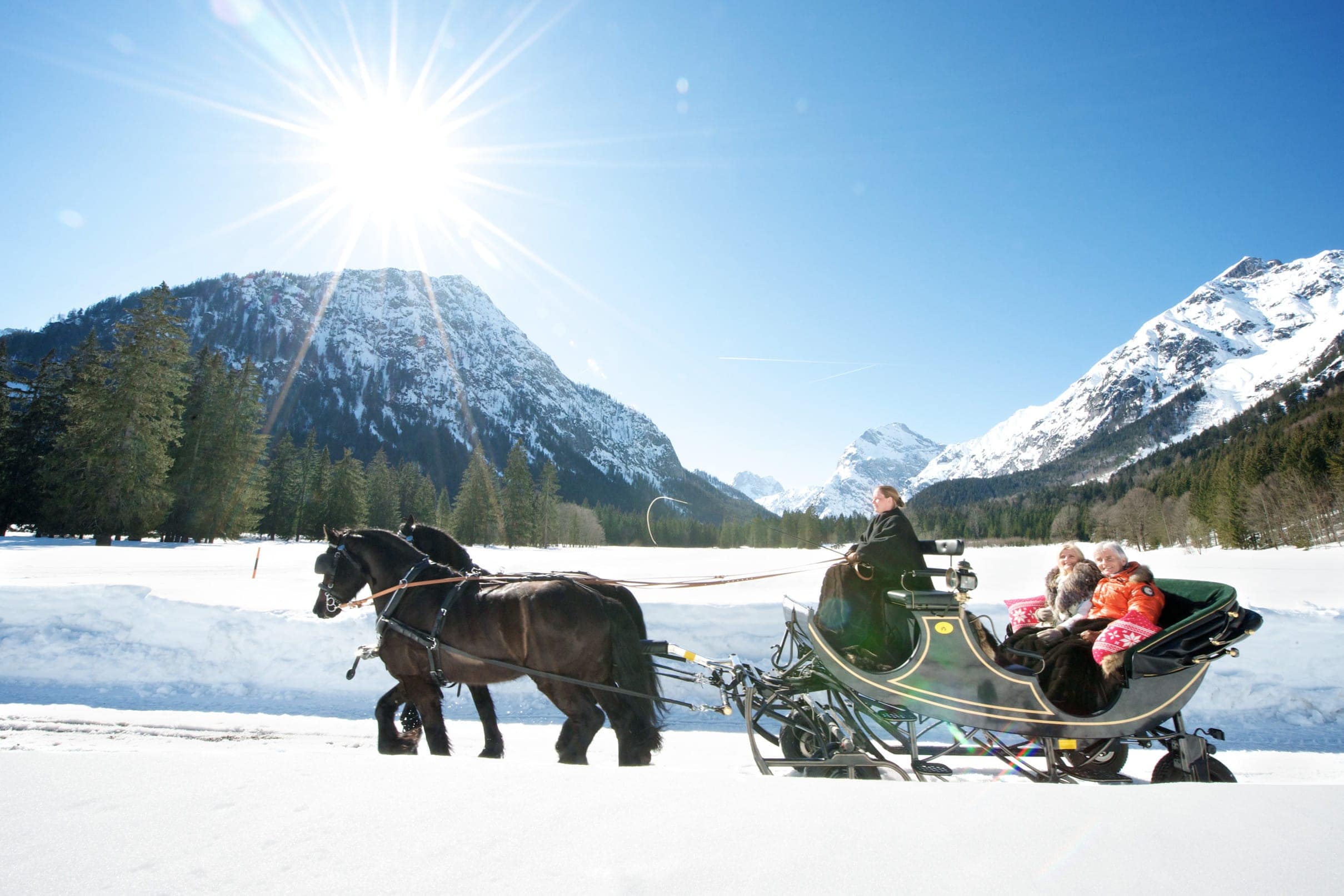 Winterurlaub 5 schlittenfahrten achensee tirol winterkutsche
