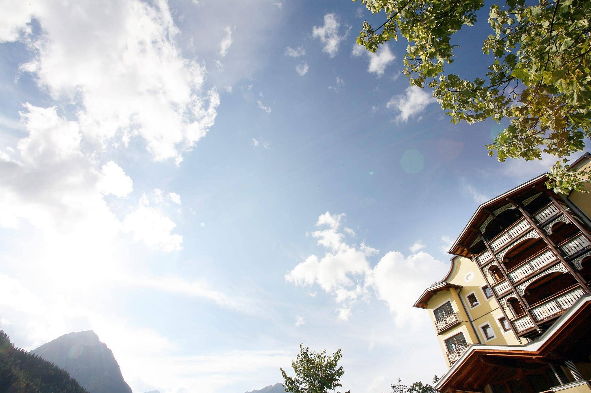 Anfrage 1 wiesenhof pertisau herbst achensee front