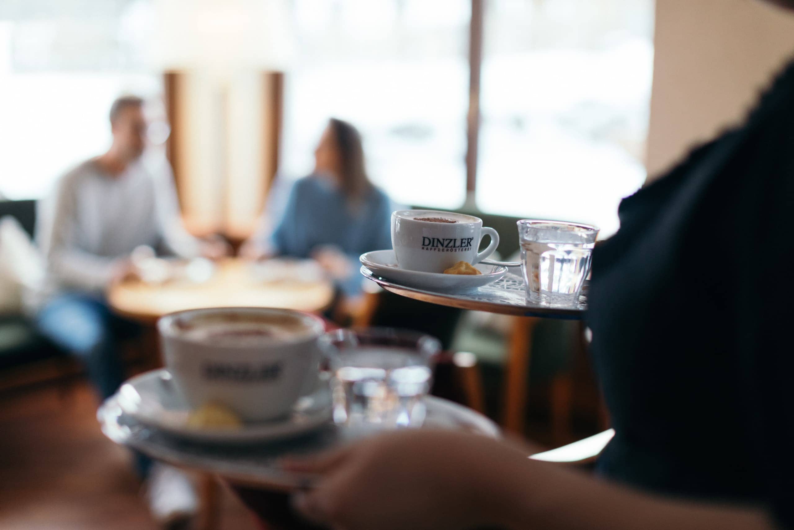 wiesenhof nachmittag kaffee kuchen1