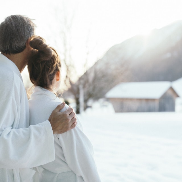 wiesenhof winter wellness badehaus aussen11