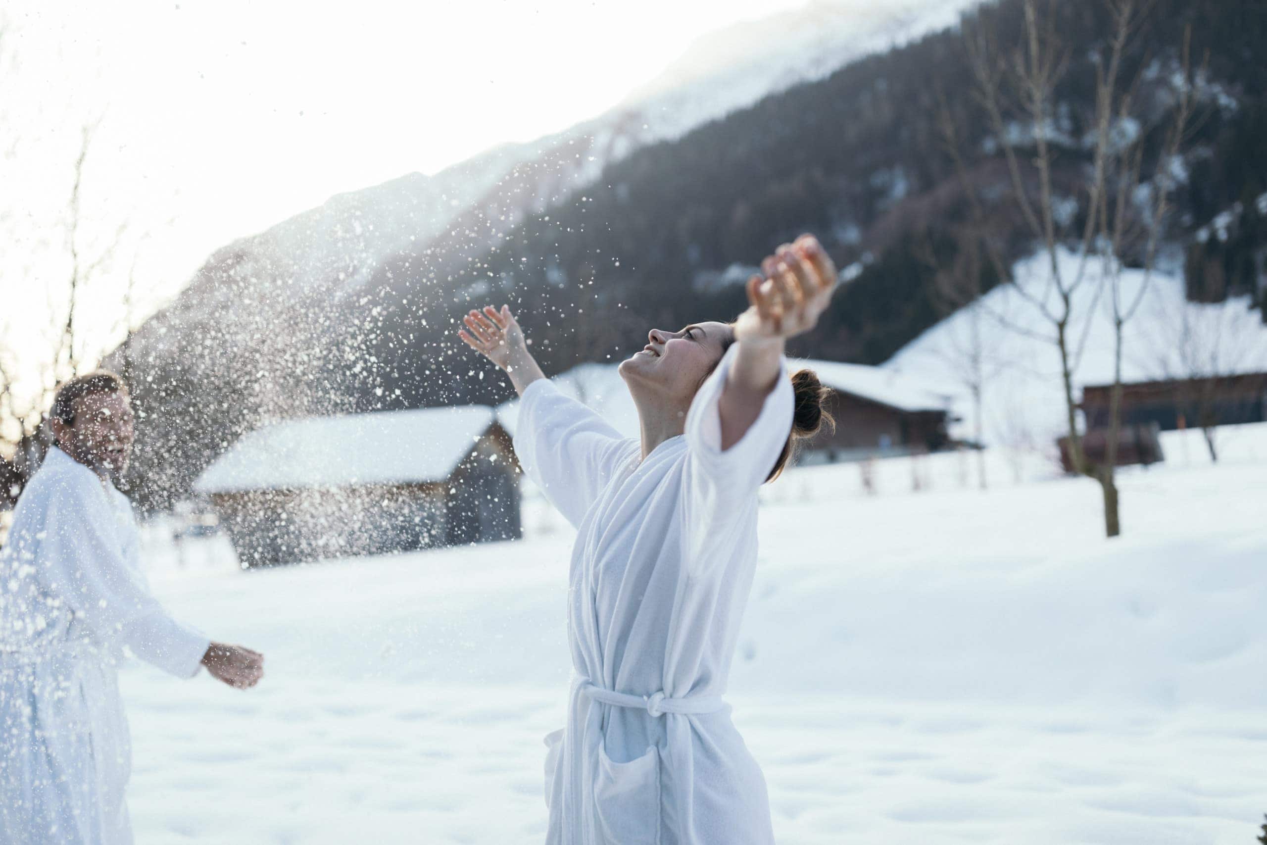 wiesenhof winter wellness badehaus aussen5