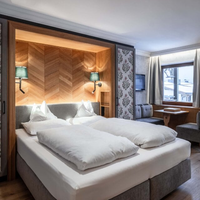 Steinbock Moderne Hotelzimmer mit gemütlicher Einrichtung